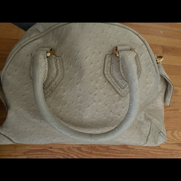 Marc by Marc Jacob’s Cream Leather Handbag - Picture 4 of 5